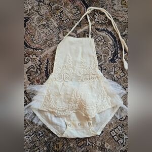 SOLD 🔥 - Vintage Baby Photography Outfit